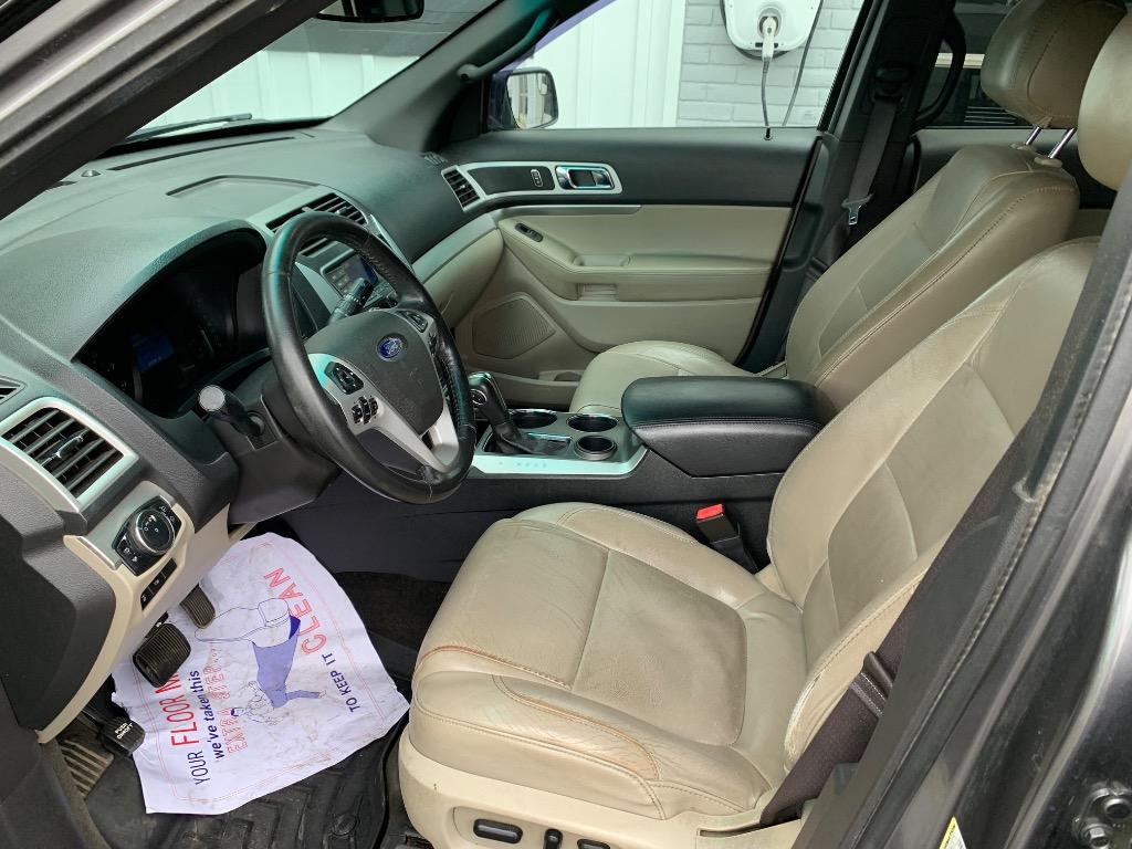 2012 Ford Explorer XLT - Photo 14