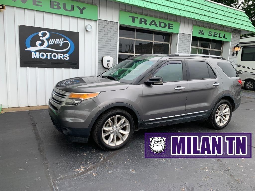 2012 Ford Explorer XLT's photo