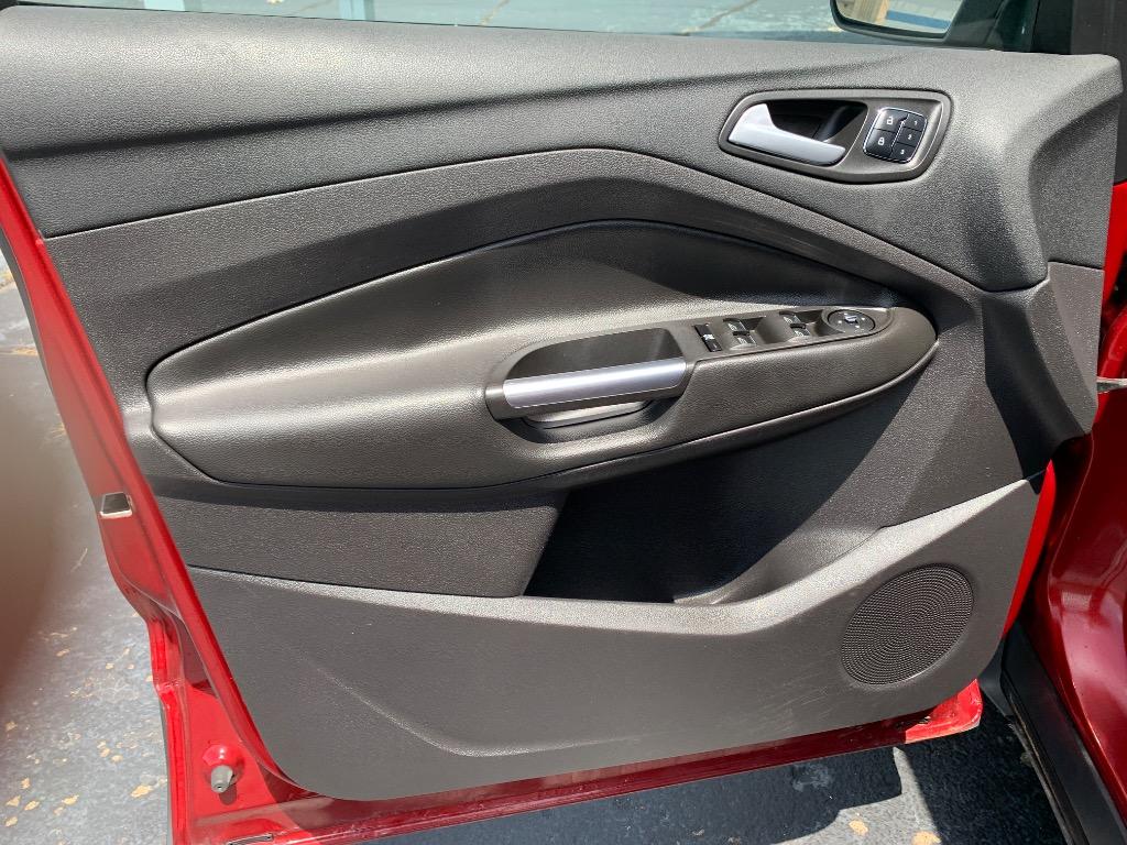 2016 Ford Escape Titanium - Photo 11